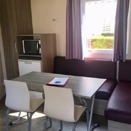 Mobil - Animaux Admis - 4 Pers. - Api-1-52-2525 Camping *